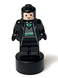Slytherin Student Statuette / Trophy #3, Light Nougat Face