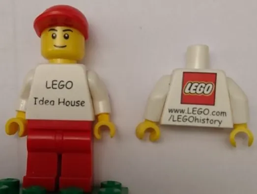 LEGO Idea House Minifigure - LEGO Logo with LEGO History Website Address on Back