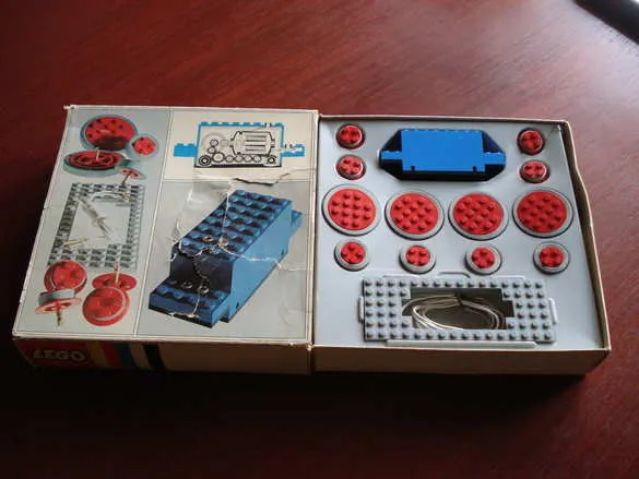 4.5V Motor with Wheels (Large Version)