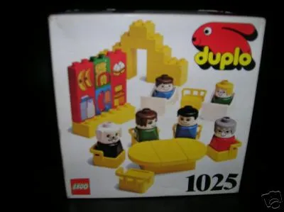 Figures and Furniture - 35 elements (for set 1026)