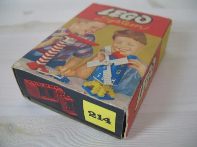 Ten Windows and Doors, Red