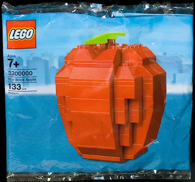 The Brick Apple (LEGO Store Grand Opening Set, Rockefeller Center, New York, NY) polybag