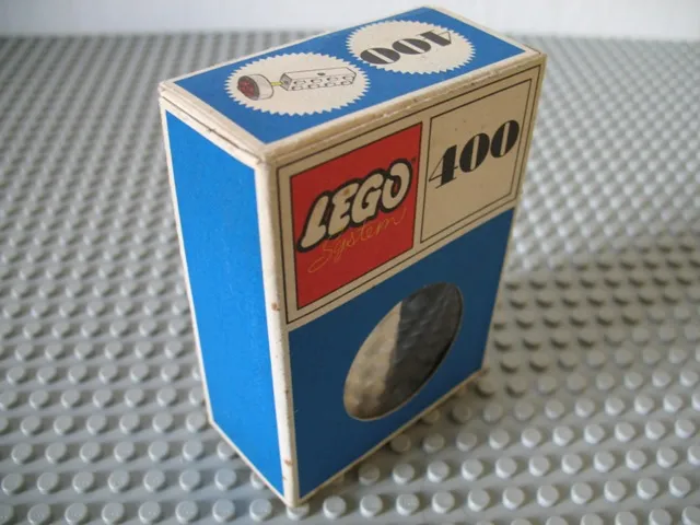 Small Wheels with Axles (System)