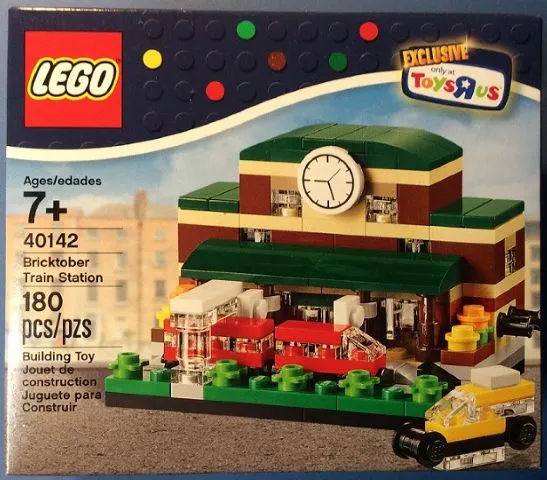 Bricktober Train Station (2015 Toys "R" Us Exclusive)