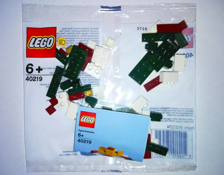 Monthly Mini Model Build Set - 2016 12 December, Christmas Present Box polybag