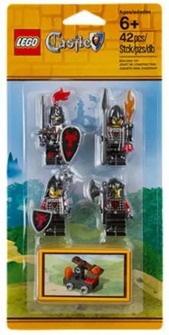 Castle Dragons Accessory Set blister pack