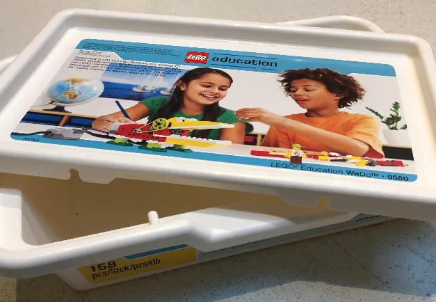 WeDo Robotics Construction Set