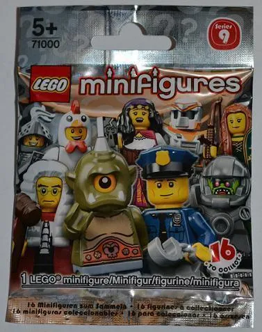Heroic Knight, Series 9 (Complete Set with Stand and Accessories)