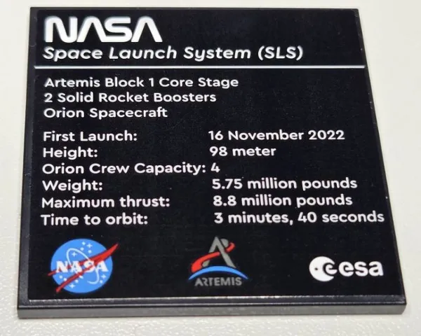 Tile 6 x 6 with Bottom Tubes, Textured Surface with NASA Space Launch System (SLS) Pattern (Sticker) - Set 10341