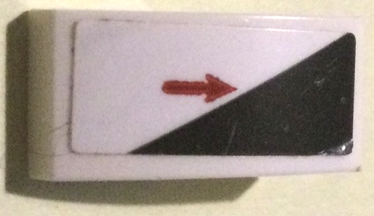 Slope, Curved 2 x 1 x 2/3 with Black Triangle and Red Arrow Pattern Model Right Side (Sticker) - Set 75872