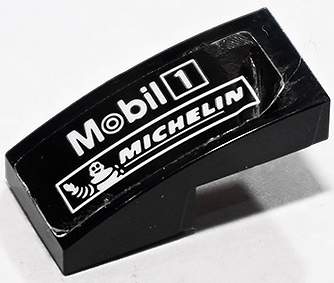 Slope, Curved 2 x 1 x 2/3 with White Mobil 1 and Michelin Logo Pattern Model Right Side (Sticker) - Set 75888