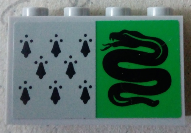 Panel 1 x 4 x 2 with Side Supports - Hollow Studs with 8 Black Spires and Snake on Green Background Pattern (Sticker) - Set 75956