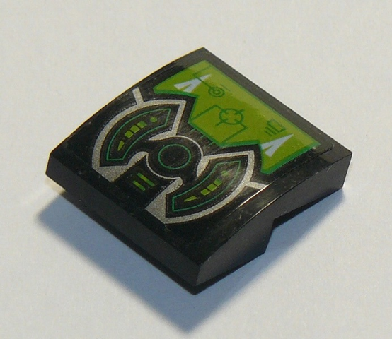 Slope, Curved 2 x 2 x 2/3 with Helm and Screen Pattern (Sticker) - Set 72002