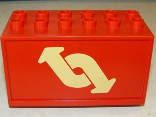 Duplo Vehicle Container 6 x 3 with Yellow Sliding Door and Two Round Yellow Arrows Pattern