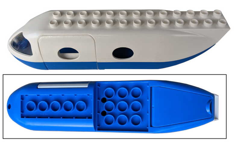 Duplo Airplane Jetliner Fuselage with Blue Base and Cargo Door (2150c04 / 2154)