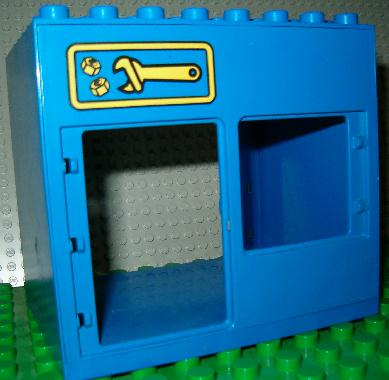 Duplo Building 6 x 8 x 6 with Front Door and Window and Rear Double Door Openings with Wrench and Nuts Pattern
