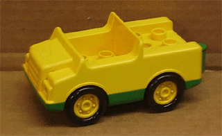 Duplo Car with 2 x 2 Studs and Green Base