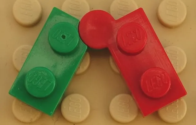 Hinge Plate 1 x 4 Swivel with Red Top (2429 / 2430)