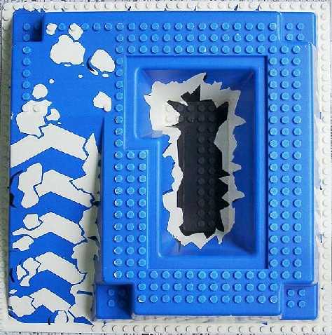 Baseplate, Raised 32 x 32 with Ramp and Pit with Ice Pattern