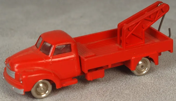 HO Scale, Bedford Tow Truck (Indicators on Front)