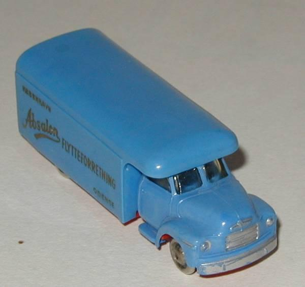 HO Scale, Bedford Moving Van with 'Absalon' Pattern