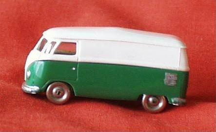 HO Scale, VW Van with Green Base