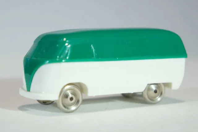 HO Scale, VW Van with White Base