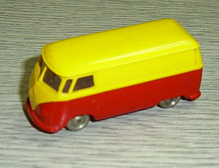 HO Scale, VW Van with Red Base