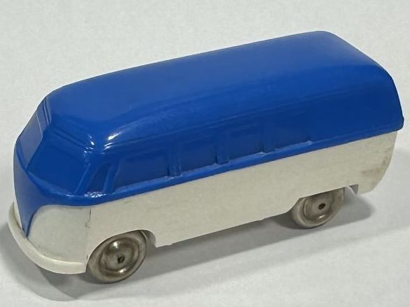 HO Scale, VW Window Van with White Base - Completely Colored Top