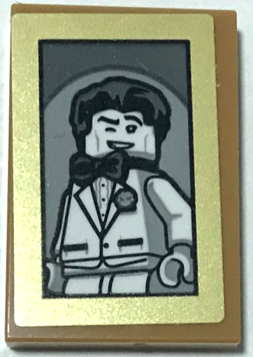 Tile 2 x 3 with Picture of Bruce Wayne Minifigure in Gold Frame Pattern (Sticker) - Set 70922