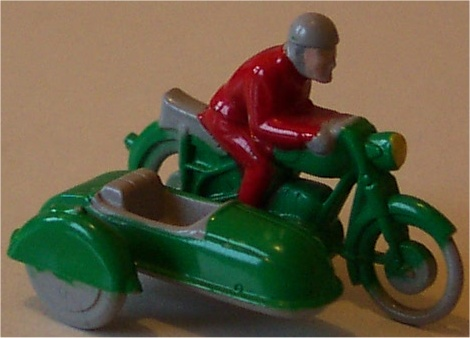 HO Scale, Motorcycle with Sidecar Long Racing
