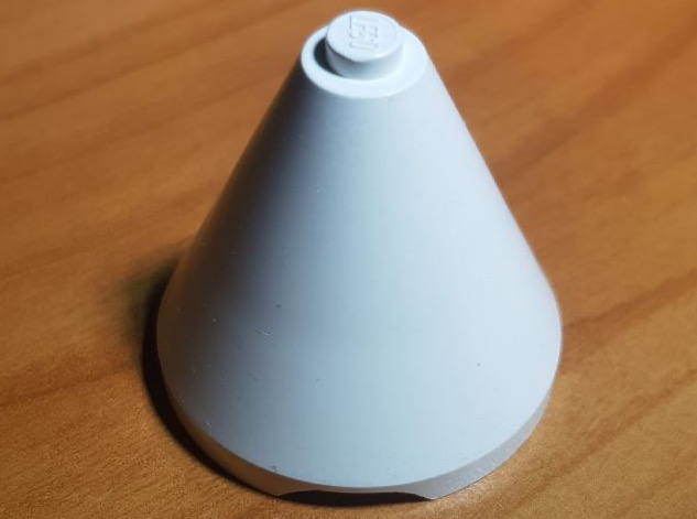 Cone 4 x 4 x 3