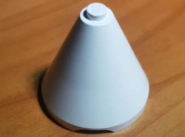 Cone 4 x 4 x 3