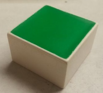 Duplo, Tile 2 x 2 x 1 with Flat Sides with Shape Green Square Pattern