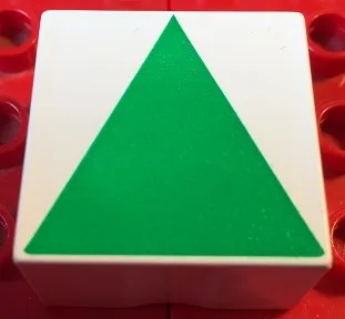 Duplo, Tile 2 x 2 x 1 with Shape Green Isosceles Triangle Pattern