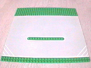 Baseplate, Road 32 x 32 Racing with White Outlines and Corner Hashmarks Pattern