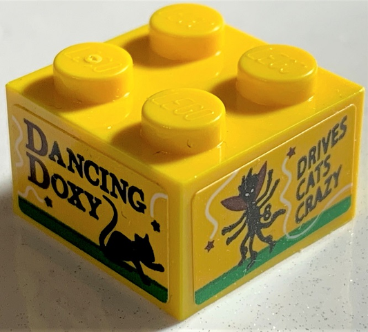 Brick 2 x 2 with 'DANCING DOXY' and 'DRIVES CATS CRAZY' Pattern (Stickers) - Set 75978