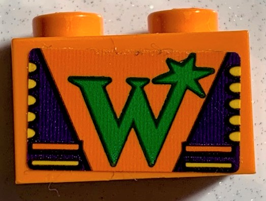 Brick 1 x 2 with Green Letter W and Dark Purple Triangles Pattern (Sticker) - Set 75978