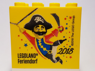 Brick 2 x 4 x 3 with LEGOLAND Feriendorf 2018 Pirate with Moustache Dancing Pattern