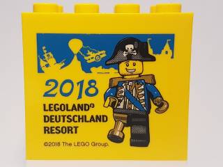 Brick 2 x 4 x 3 with Legoland Feriendorf 2018 Pirate Walking Pattern
