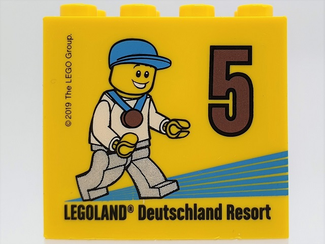 Brick 2 x 4 x 3 with Besuchsmeister 5 Bronze 2019 Legoland Deutschland Resort Pattern