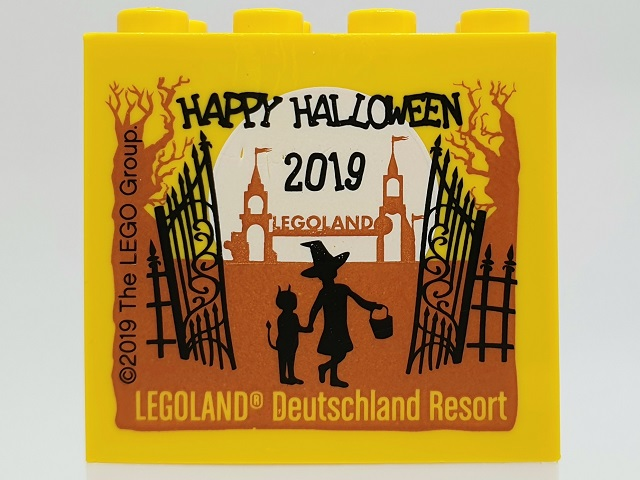 Brick 2 x 4 x 3 with HAPPY HALLOWEEN 2019 LEGOLAND Deutschland Resort Pattern
