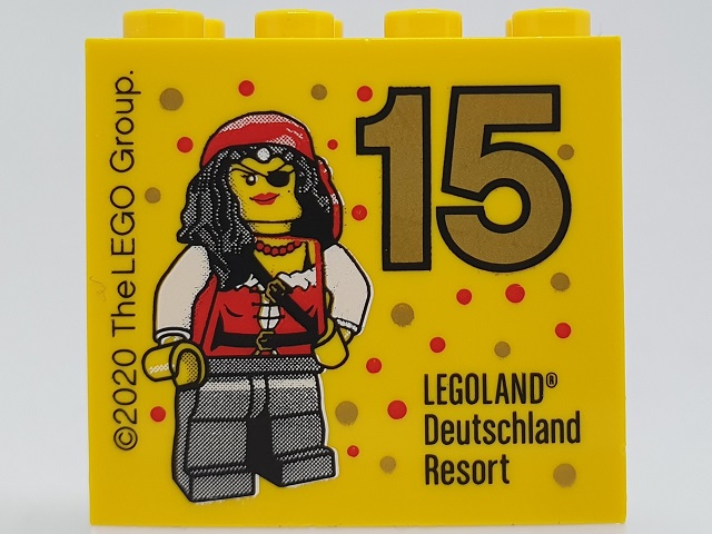 Brick 2 x 4 x 3 with Besuchsmeister 15 Gold 2020 LEGOLAND Deutschland Resort Pattern