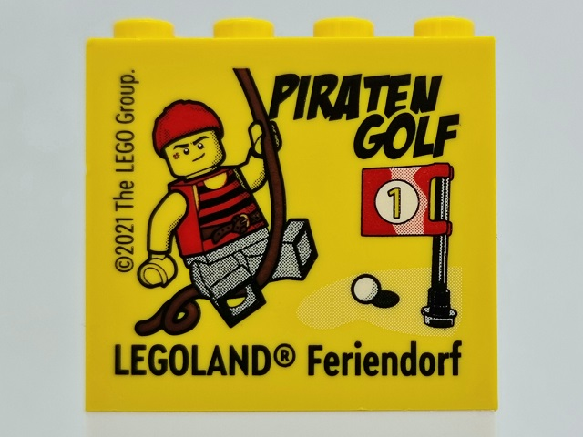 Brick 2 x 4 x 3 with PIRATEN GOLF LEGOLAND Feriendorf Pattern (2021 Version)