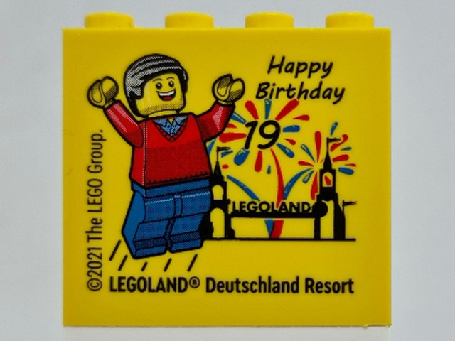 Brick 2 x 4 x 3 with Happy Birthday 19 LEGOLAND Deutschland Resort Pattern