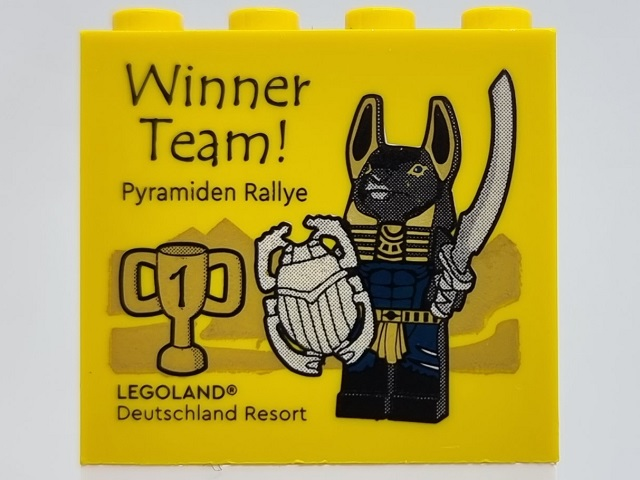 Brick 2 x 4 x 3 with Winner Team! Pyramiden Rallye LEGOLAND Deutschland Resort Pattern (Version with Number 1 on Trophy)