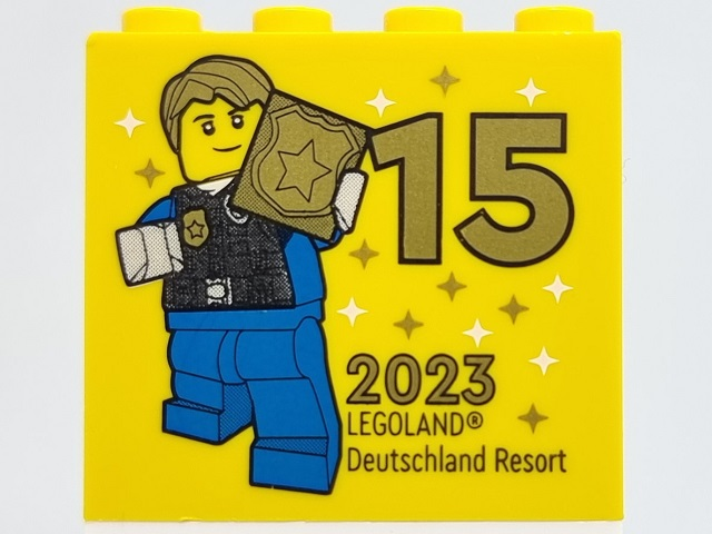 Brick 2 x 4 x 3 with Besuchsmeister 15 Gold 2023 LEGOLAND Deutschland Resort Pattern