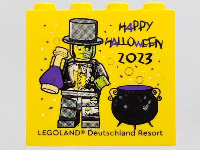 Brick 2 x 4 x 3 with HAPPY HALLOWEEN 2023 LEGOLAND Deutschland Resort Pattern