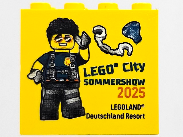 Brick 2 x 4 x 3 with LEGO City SOMMERSHOW 2025 LEGOLAND Deutschland Resort Pattern