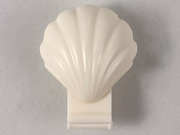Clam Shell, Folding - Continuous Scalloped Inner Lip